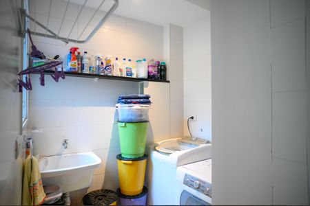 Casa à venda com 255m², 3 quartos e 2 vagas Casa à venda com 255m², 3 quartos e 2 vagasÁrea de Serviço