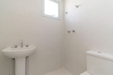 Apartamento à venda com 64m², 3 quartos e 1 vaga Apartamento à venda com 64m², 3 quartos e 1 vagaBanheiro da Suíte