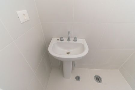 Apartamento à venda com 64m², 3 quartos e 1 vaga Apartamento à venda com 64m², 3 quartos e 1 vagaBanheiro da Suíte