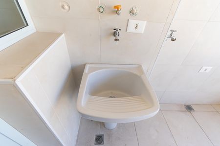 Apartamento à venda com 64m², 3 quartos e 1 vaga Apartamento à venda com 64m², 3 quartos e 1 vagaÁrea de Serviço