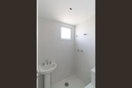 Apartamento à venda com 64m², 3 quartos e 1 vaga Apartamento à venda com 64m², 3 quartos e 1 vagaBanheiro da Suíte