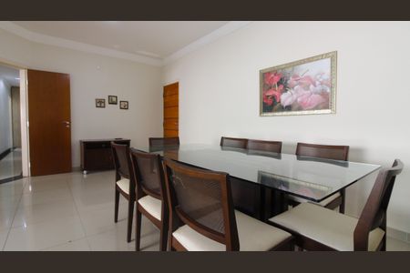 Apartamento para alugar com 4 quartos, 150m² em Algodoal, Cabo Frio