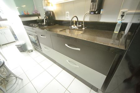 Apartamento à venda com 65m², 3 quartos e 2 vagasCozinha 