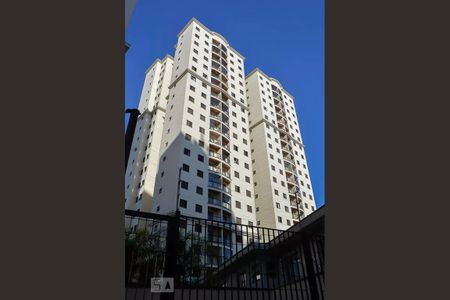 Apartamento à venda com 65m², 3 quartos e 2 vagas Apartamento à venda com 65m², 3 quartos e 2 vagasFachada e portaria