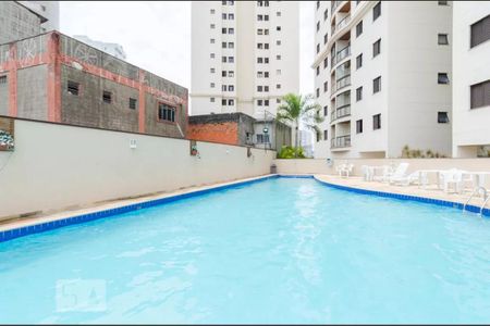 Apartamento à venda com 65m², 3 quartos e 2 vagas Apartamento à venda com 65m², 3 quartos e 2 vagasÁrea comum - Piscina