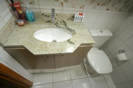 Apartamento à venda com 65m², 3 quartos e 2 vagasBanheiro 