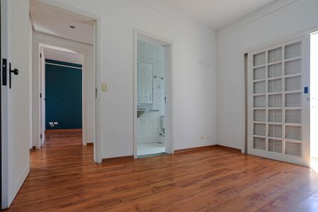 Casa para alugar com 400m², 3 quartos e 2 vagas Casa para alugar com 400m², 3 quartos e 2 vagasQuarto 1 - Suíte
