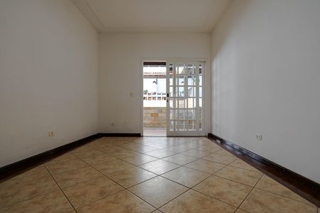 Casa para alugar com 400m², 3 quartos e 2 vagas Casa para alugar com 400m², 3 quartos e 2 vagasSala de TV