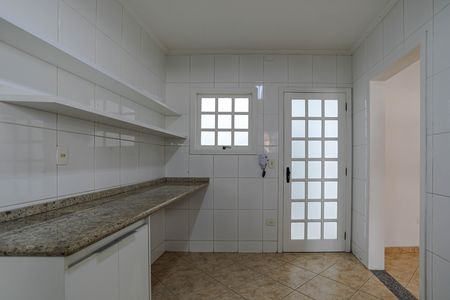Casa para alugar com 400m², 3 quartos e 2 vagas Casa para alugar com 400m², 3 quartos e 2 vagasCozinha