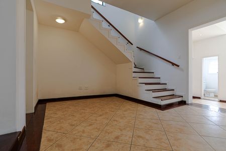Casa para alugar com 400m², 3 quartos e 2 vagas Casa para alugar com 400m², 3 quartos e 2 vagasSala de Jantar