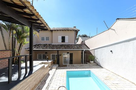 Casa para alugar com 400m², 3 quartos e 2 vagas Casa para alugar com 400m², 3 quartos e 2 vagasChurrasqueira