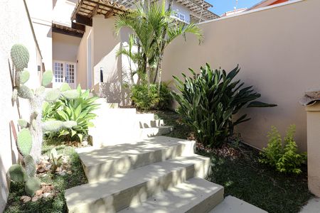 Casa para alugar com 400m², 3 quartos e 2 vagas Casa para alugar com 400m², 3 quartos e 2 vagasQuintal