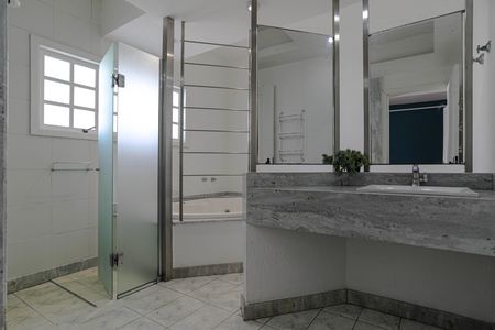 Casa para alugar com 400m², 3 quartos e 2 vagas Casa para alugar com 400m², 3 quartos e 2 vagasBanheiro - Quarto 3 - Suíte