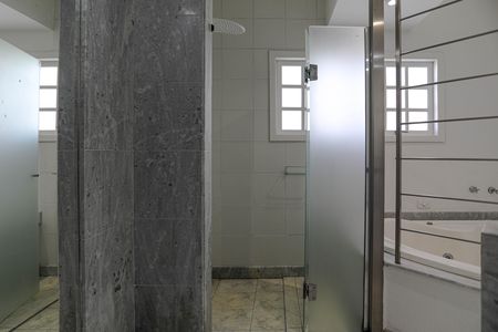 Casa para alugar com 400m², 3 quartos e 2 vagas Casa para alugar com 400m², 3 quartos e 2 vagasBanheiro - Quarto 3 - Suíte