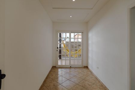 Casa para alugar com 400m², 3 quartos e 2 vagas Casa para alugar com 400m², 3 quartos e 2 vagasCorredor