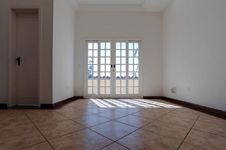 Casa para alugar com 400m², 3 quartos e 2 vagas Casa para alugar com 400m², 3 quartos e 2 vagasSala