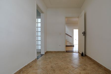 Casa para alugar com 400m², 3 quartos e 2 vagas Casa para alugar com 400m², 3 quartos e 2 vagasCorredor