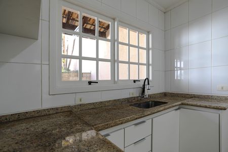 Casa para alugar com 400m², 3 quartos e 2 vagas Casa para alugar com 400m², 3 quartos e 2 vagasCozinha