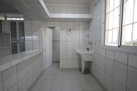 Casa para alugar com 150m², 2 quartos e 1 vaga Casa para alugar com 150m², 2 quartos e 1 vagaÁrea de Serviço