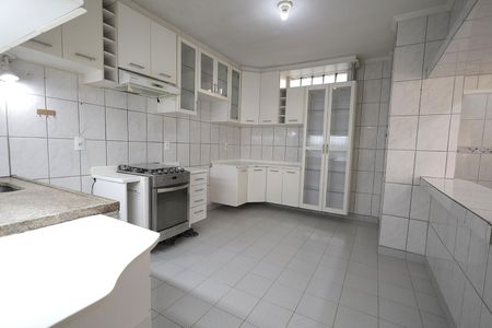 Casa para alugar com 150m², 2 quartos e 1 vaga Casa para alugar com 150m², 2 quartos e 1 vagaCozinha