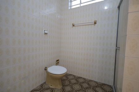 Casa para alugar com 150m², 2 quartos e 1 vaga Casa para alugar com 150m², 2 quartos e 1 vagaBanheiro 2