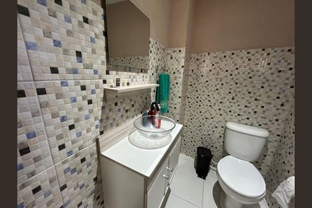Casa à venda com 110m², 3 quartos e 2 vagasLavabo 1