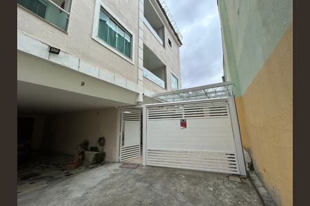 Casa à venda com 110m², 3 quartos e 2 vagasFachada