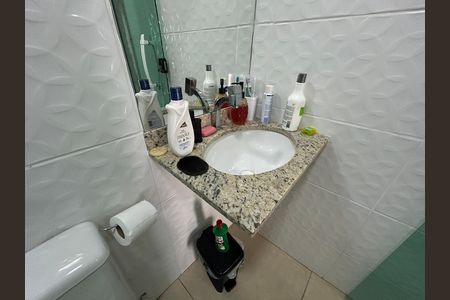 Casa à venda com 110m², 3 quartos e 2 vagasBanheiro da suíte 3