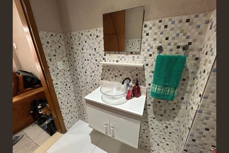 Casa à venda com 110m², 3 quartos e 2 vagasLavabo 1