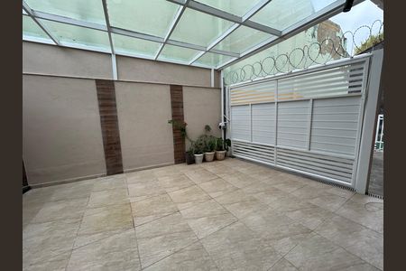 Casa à venda com 110m², 3 quartos e 2 vagasÁrea comum