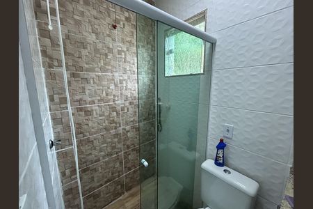 Casa à venda com 110m², 3 quartos e 2 vagasBanheiro da Suíte 1