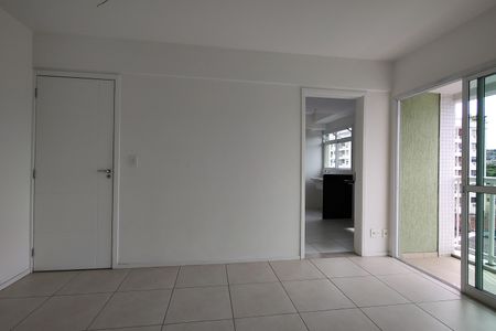 Apartamento à venda com 65m², 2 quartos e 1 vaga Apartamento à venda com 65m², 2 quartos e 1 vagaSala