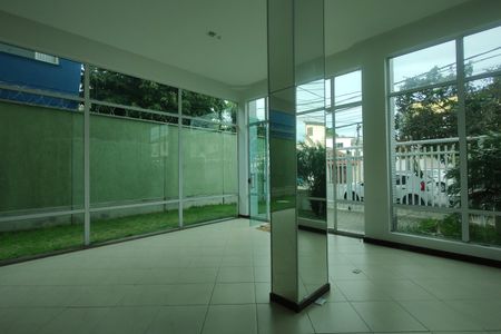 Apartamento à venda com 65m², 2 quartos e 1 vaga Apartamento à venda com 65m², 2 quartos e 1 vagaHall de entrada