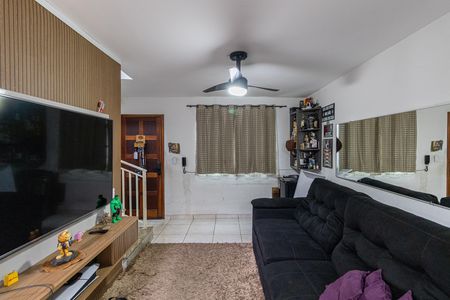 Casa de condomínio para alugar com 50m², 2 quartos e 1 vaga Casa de condomínio para alugar com 50m², 2 quartos e 1 vagaSala e Cozinha
