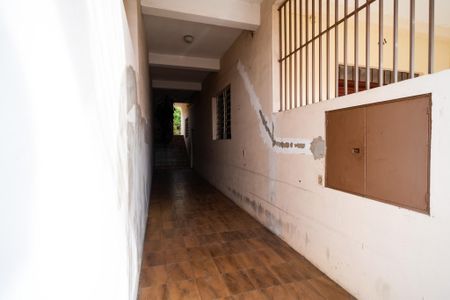 Casa para alugar com 310m², 2 quartos e 1 vaga Casa para alugar com 310m², 2 quartos e 1 vagaCorredor