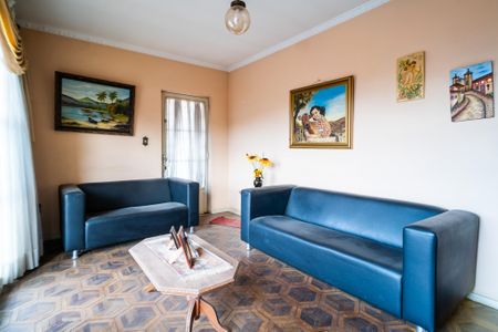 Casa para alugar com 310m², 2 quartos e 1 vaga Casa para alugar com 310m², 2 quartos e 1 vagaSala
