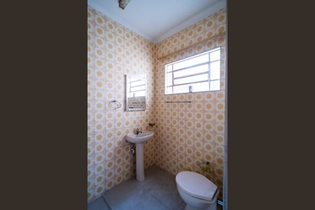 Casa para alugar com 310m², 2 quartos e 1 vaga Casa para alugar com 310m², 2 quartos e 1 vagaBanheiro da Suíte
