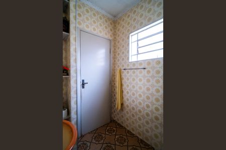 Casa para alugar com 310m², 2 quartos e 1 vaga Casa para alugar com 310m², 2 quartos e 1 vagaBanheiro