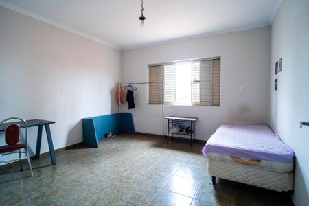 Casa para alugar com 310m², 2 quartos e 1 vaga Casa para alugar com 310m², 2 quartos e 1 vagaQuarto