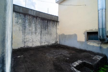 Casa para alugar com 310m², 2 quartos e 1 vaga Casa para alugar com 310m², 2 quartos e 1 vagaQuintal