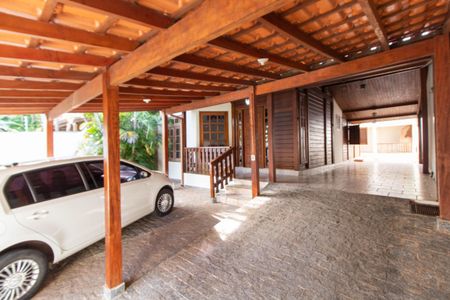 Casa à venda com 271m², 3 quartos e 4 vagasGARAGEM