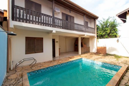 Casa à venda com 271m², 3 quartos e 4 vagasÁREA EXTERNA PISCINA