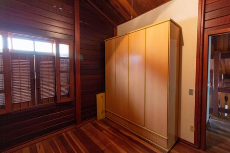 Casa à venda com 271m², 3 quartos e 4 vagasQUARTO 1