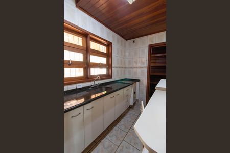 Casa à venda com 271m², 3 quartos e 4 vagasCOZINHA