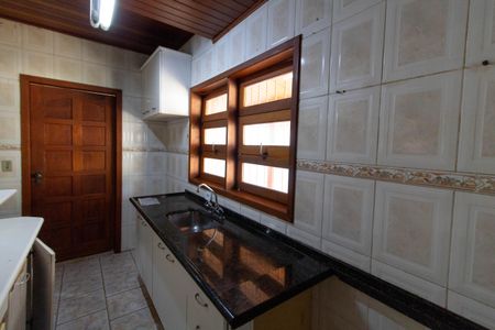 Casa à venda com 271m², 3 quartos e 4 vagasCOZINHA