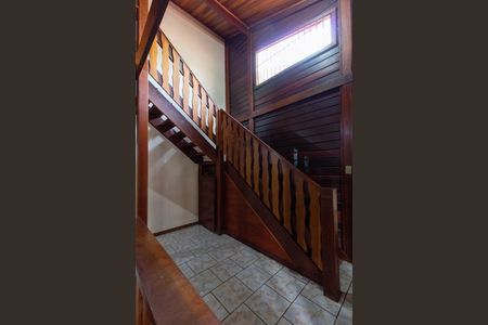 Casa à venda com 271m², 3 quartos e 4 vagasESCADA ACESSOS