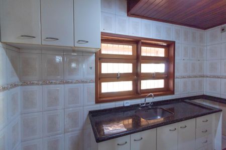 Casa à venda com 271m², 3 quartos e 4 vagasCOZINHA