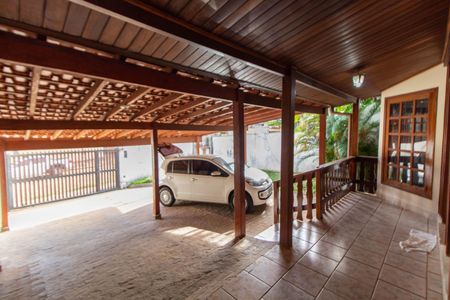 Casa à venda com 271m², 3 quartos e 4 vagasGARAGEM