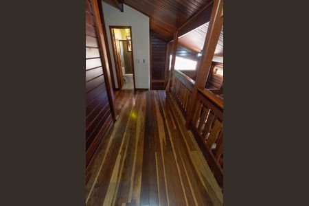 Casa à venda com 271m², 3 quartos e 4 vagasHALL 