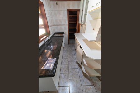 Casa à venda com 271m², 3 quartos e 4 vagasCOZINHA